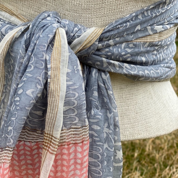 Scarf - Picture 5 of 6